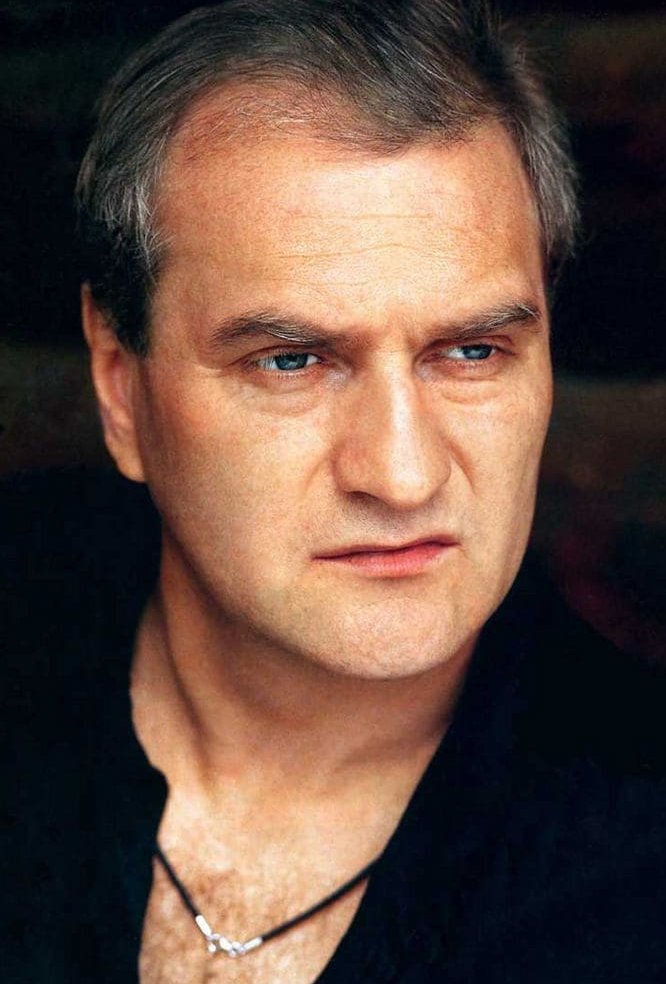 Александр Балуев