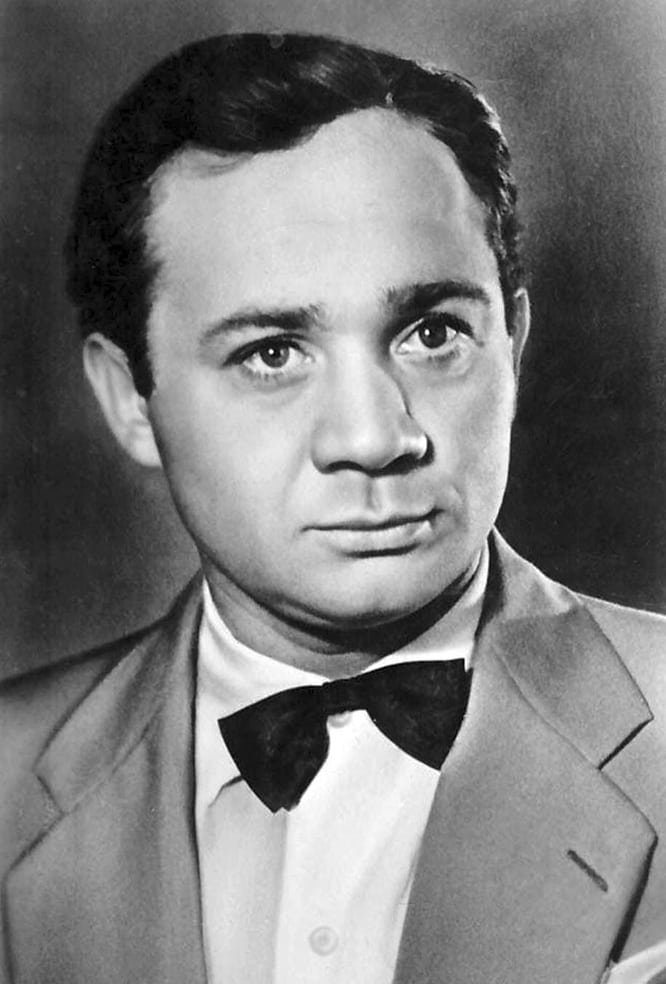 Евгений Леонов