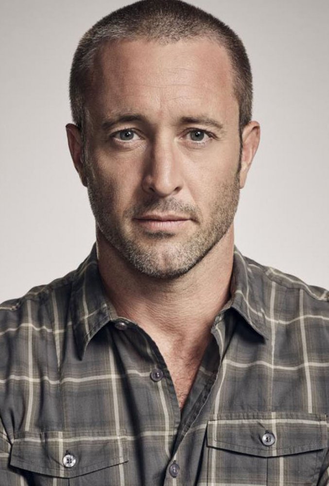 Alex O'Loughlin