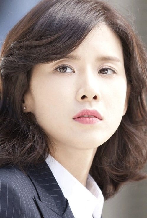 Lee Bo-young